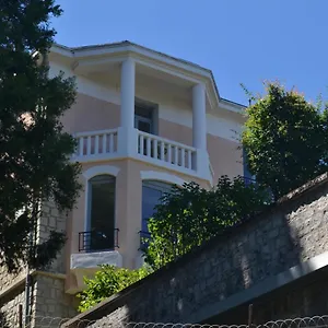 Apartment Le Bompard 50 M2 Art Deco Plein Centre Avec Jardin, Rodez